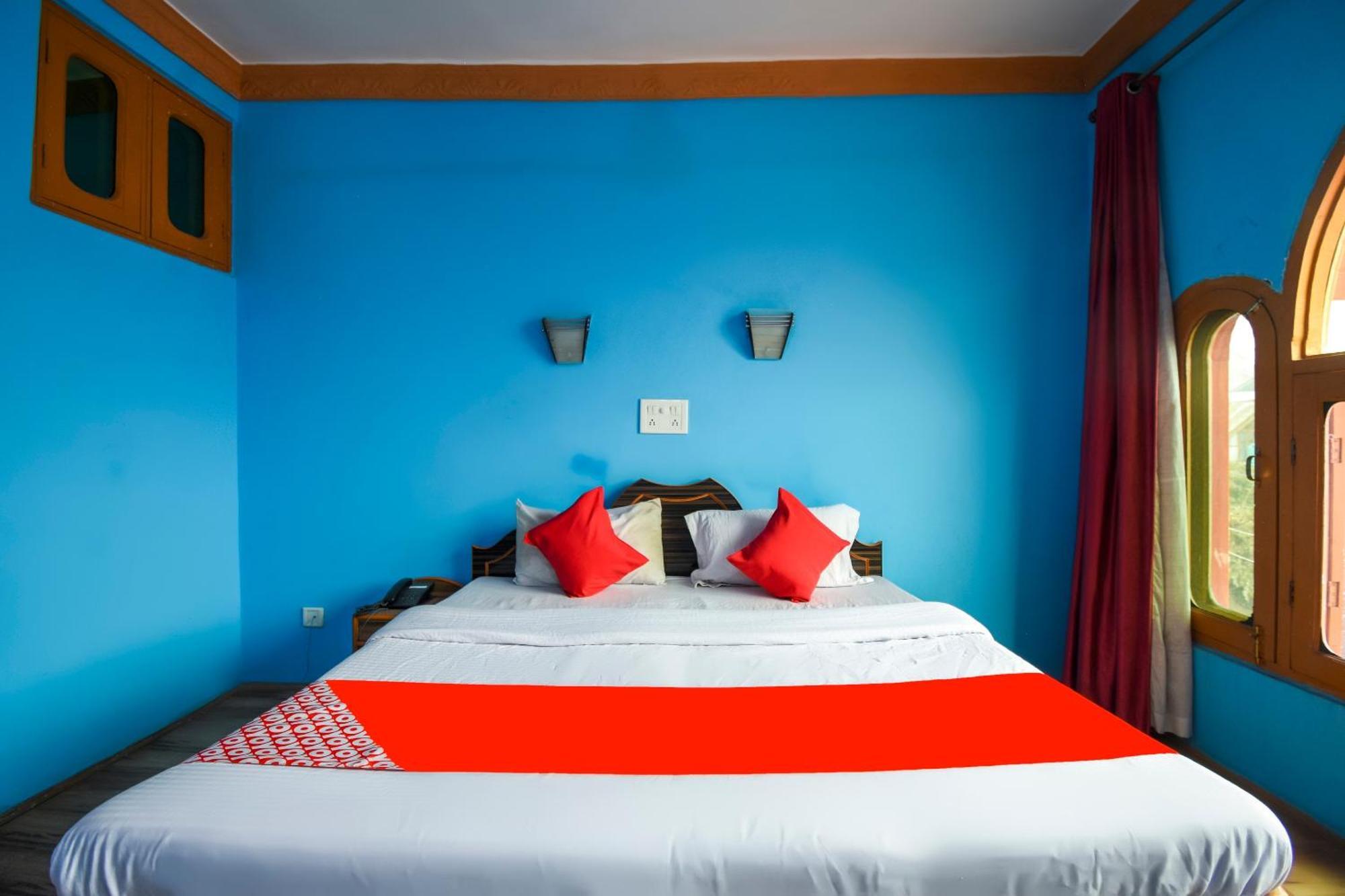 Oyo Hotel New Divine Kashmir Durgjan Екстериор снимка