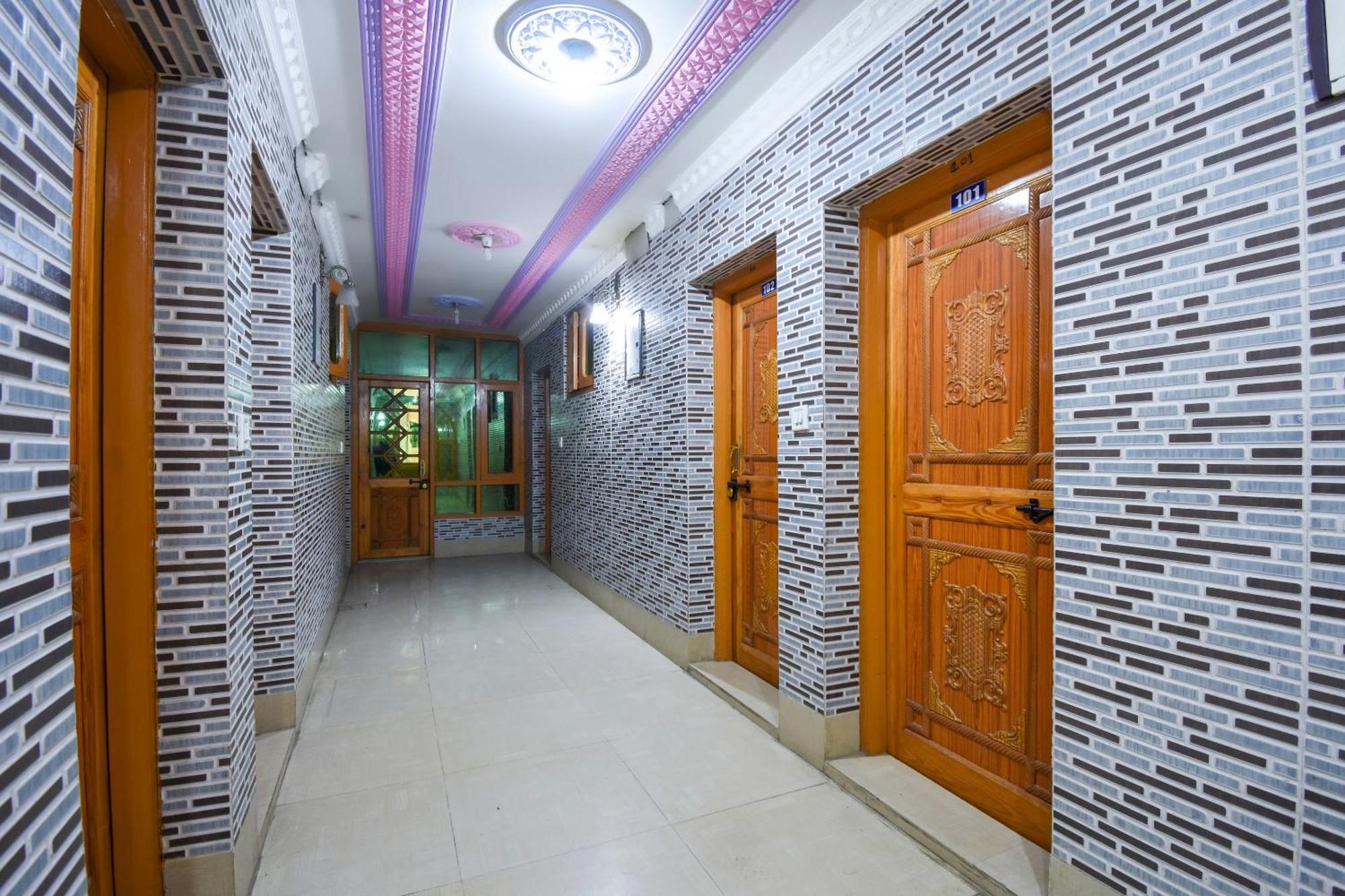 Oyo Hotel New Divine Kashmir Durgjan Екстериор снимка