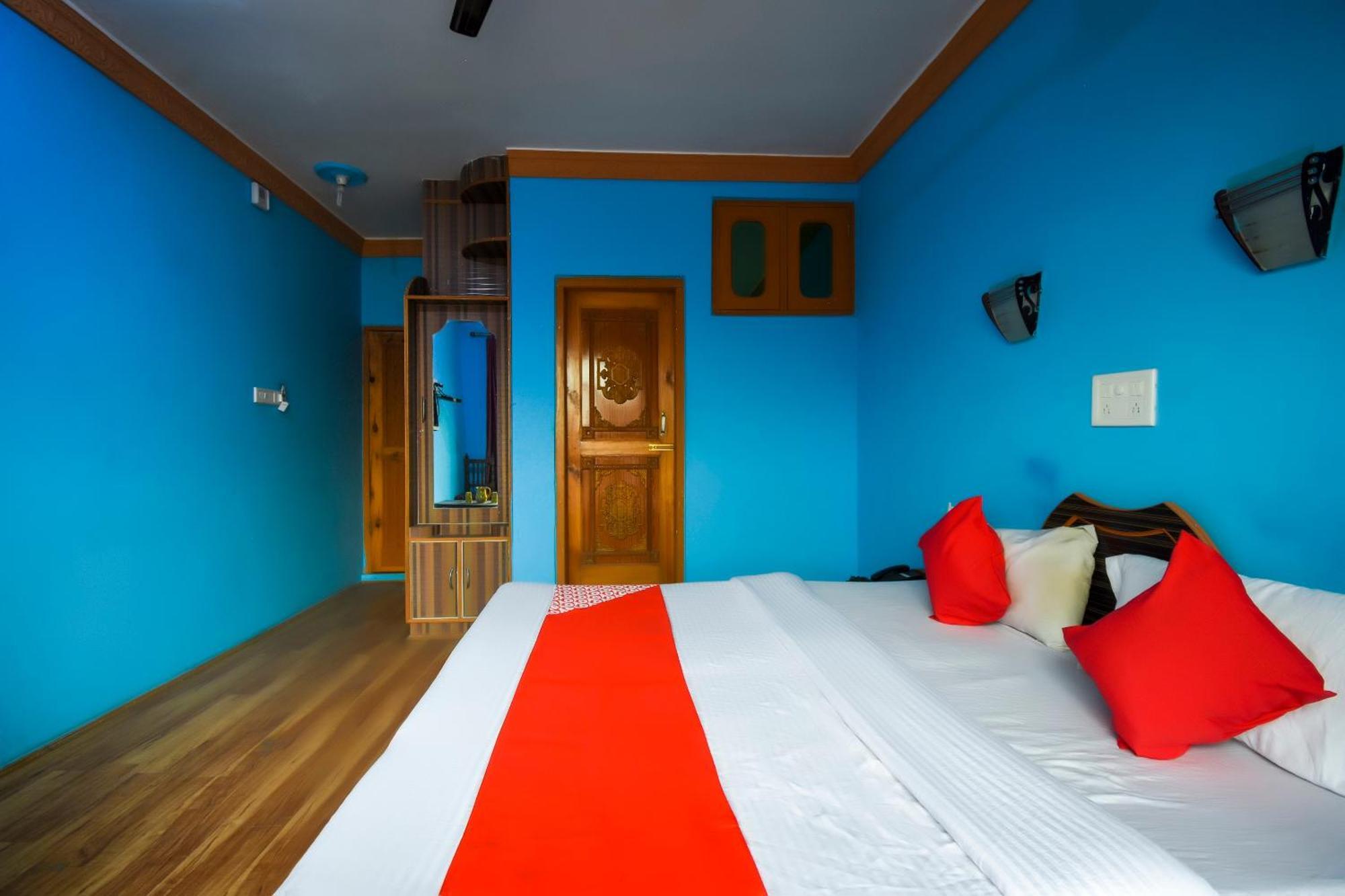 Oyo Hotel New Divine Kashmir Durgjan Екстериор снимка