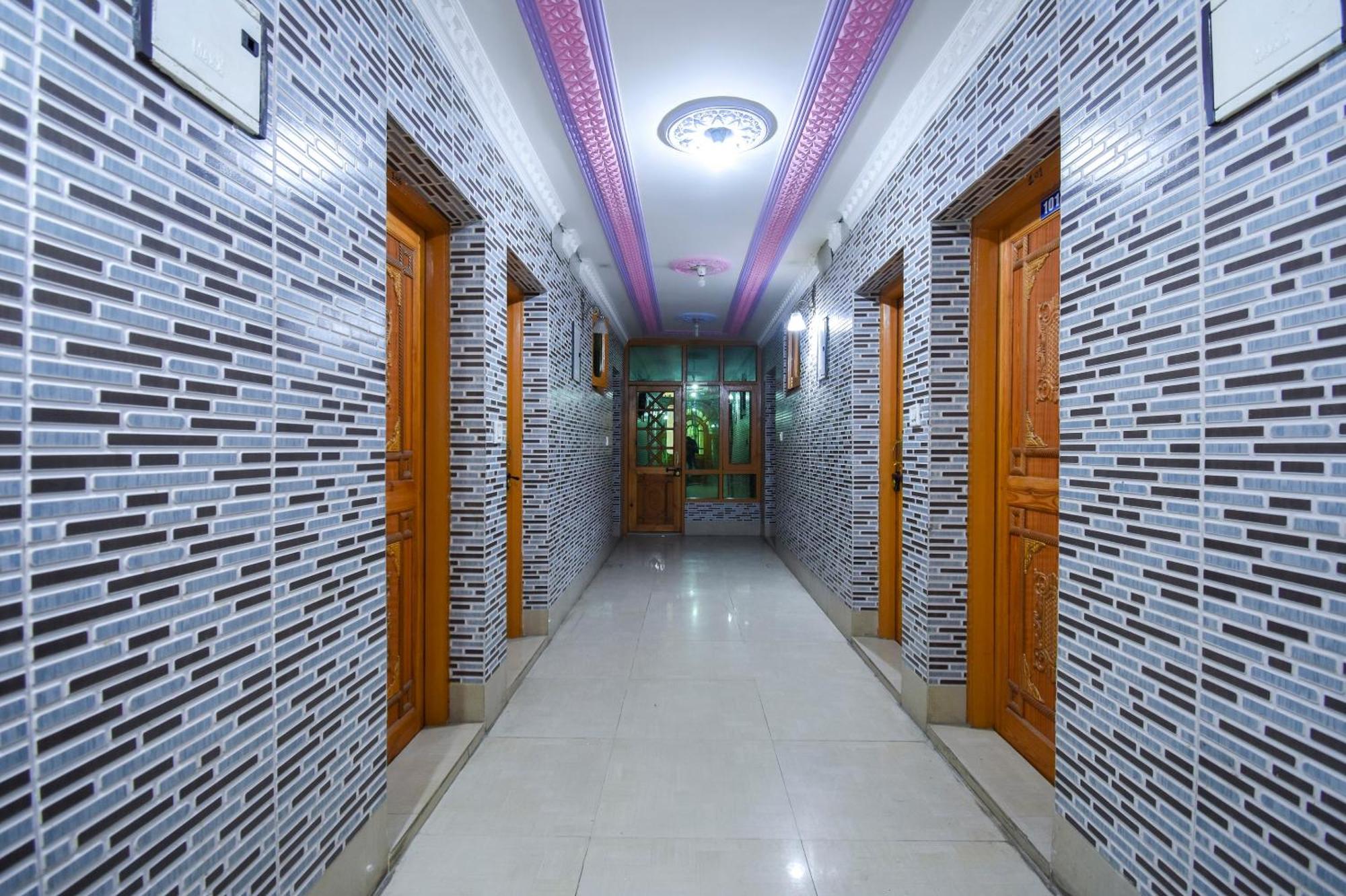 Oyo Hotel New Divine Kashmir Durgjan Екстериор снимка