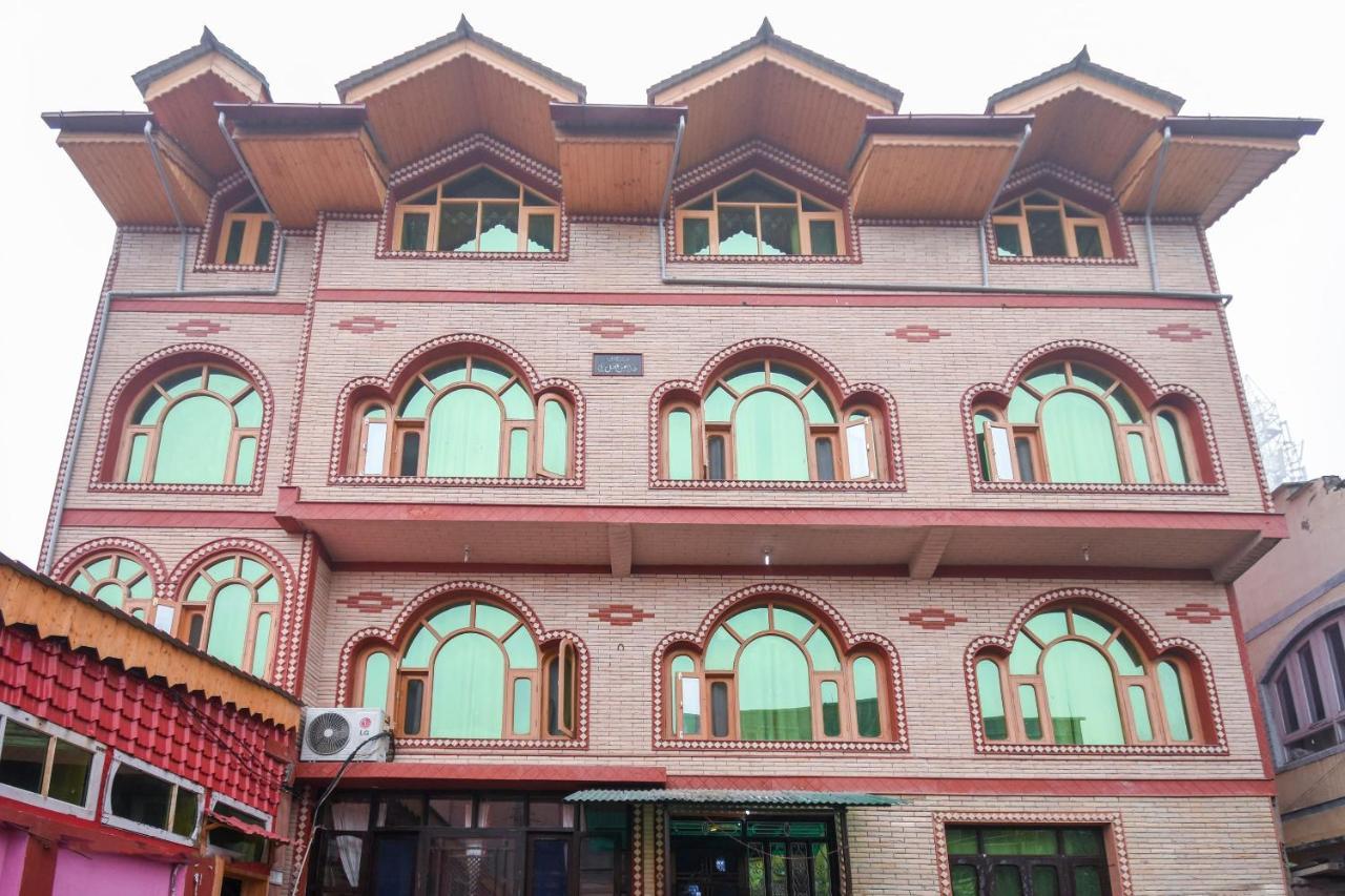 Oyo Hotel New Divine Kashmir Durgjan Екстериор снимка