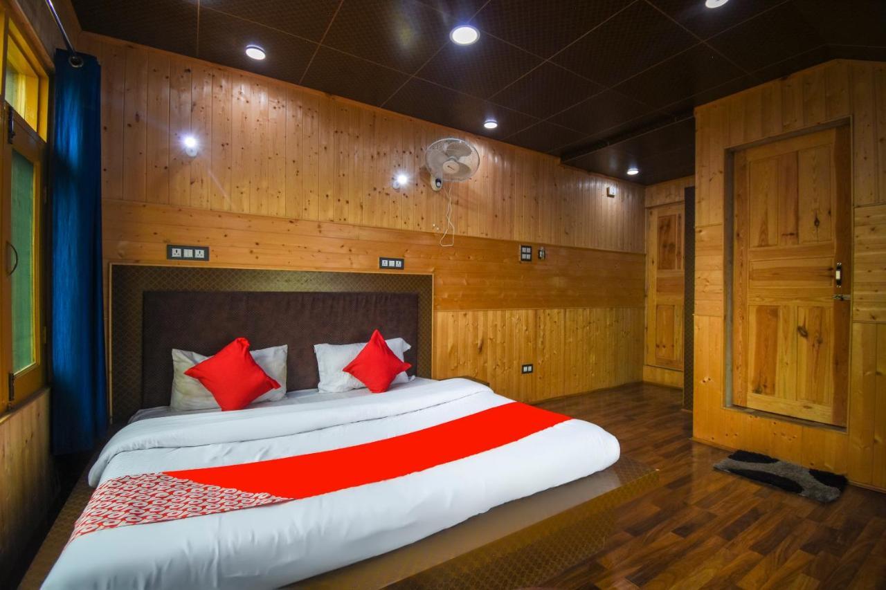 Oyo Hotel New Divine Kashmir Durgjan Екстериор снимка